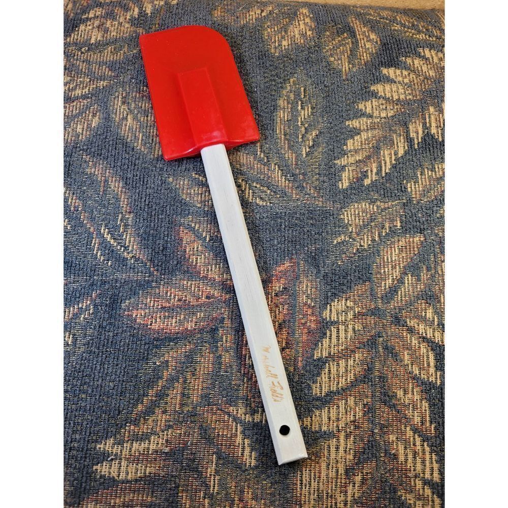 Marshall Fields Red Spatula - Picture 2 of 4